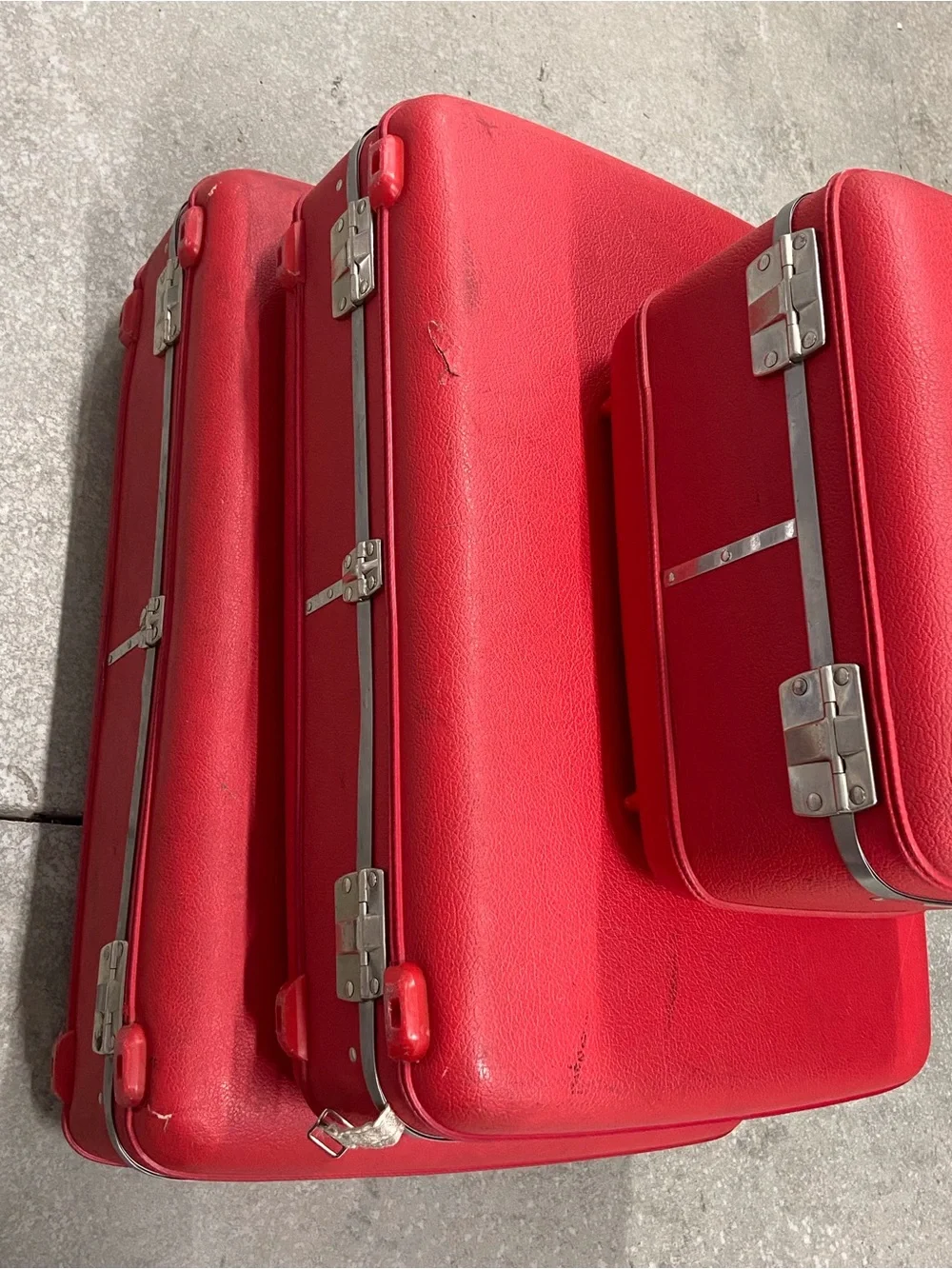 Vintage Red Nested Travel Case Set with Silver Trim Unisex